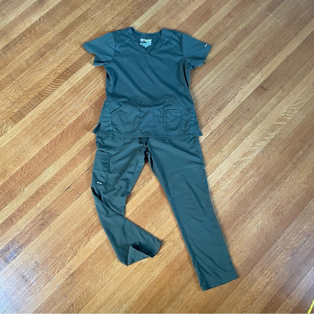 Grey's Anatomy Women's Dark Green Scrub Set